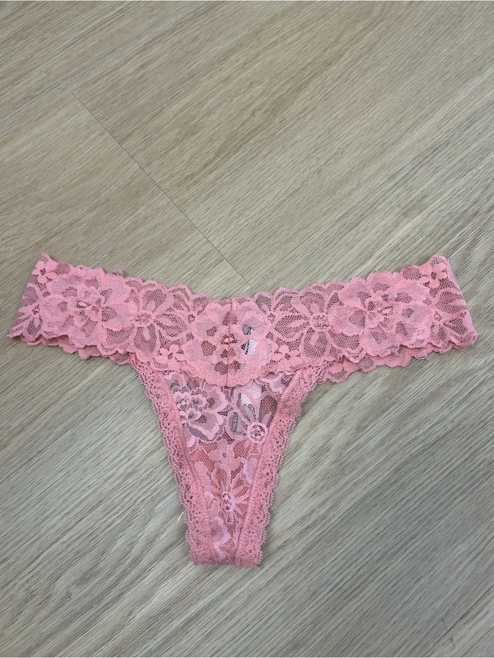 Victoria's Secret Pink Lace Thong Panty XS
